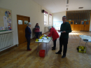 Home team working on distributing daffodils on Mothers' day during Coronavirus - plenty of space for self distancing!